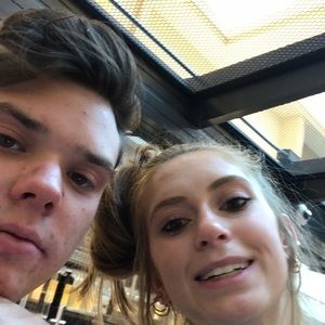 Meet your Posher, Zachary